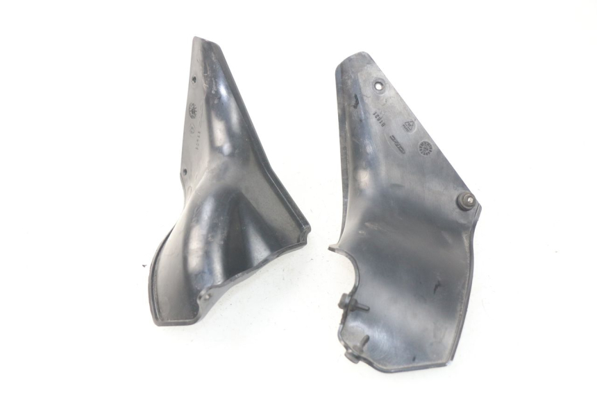 photo de COPERCHIO MOTORE MV AGUSTA BRUTALE R WALLY 910 (2008 - 2008) - Zoom sullo stato d'uso