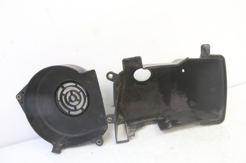 photo de COPERCHIO MOTORE PEUGEOT CITYSTAR 50 (2013 - 2017) - Primo piano tecnico