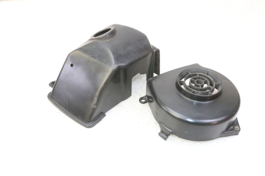 photo de COPERCHIO MOTORE PEUGEOT CITYSTAR 50 (2013 - 2017) - Altra angolazione