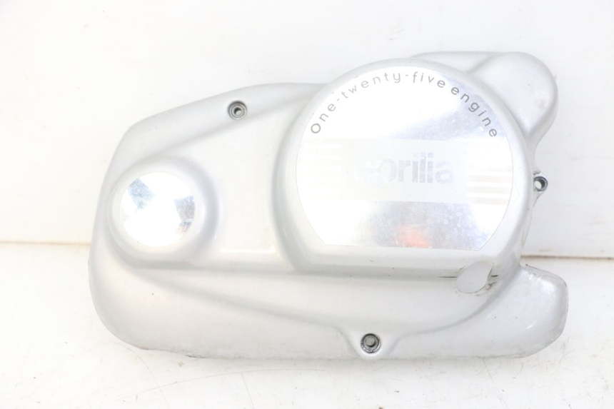 photo de COPERCHIO MOTORE  APRILIA CLASSIC 125 (1995 - 2001) - Primo piano ad alta risoluzione