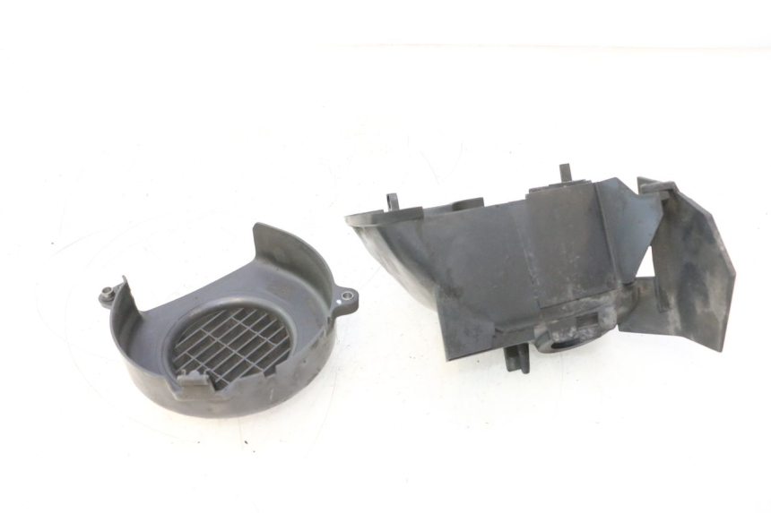 photo de COPERCHIO MOTORE  PEUGEOT ELYSTAR 50 (2002 - 2014) - Dettaglio del componente