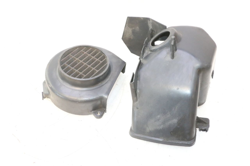 photo de COPERCHIO MOTORE  PEUGEOT ELYSTAR 50 (2002 - 2014) - Dettagli dei punti di fissaggio
