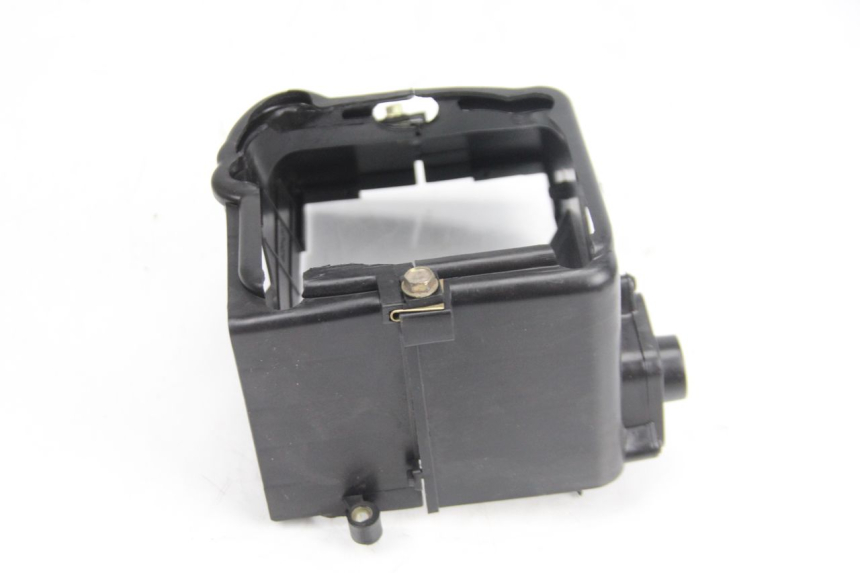 photo de COPERCHIO MOTORE JM MOTORS F45i 4T 50 (2020 - 2023) - Dettagli dei punti di fissaggio