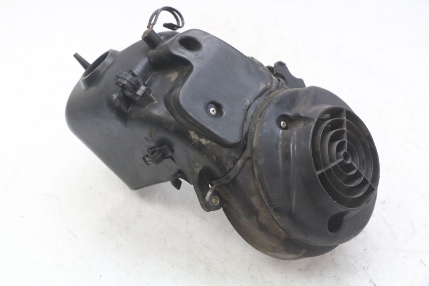 photo de COPERCHIO MOTORE SYM JET EURO X 2T 50 (2003 - 2007) - Altra angolazione