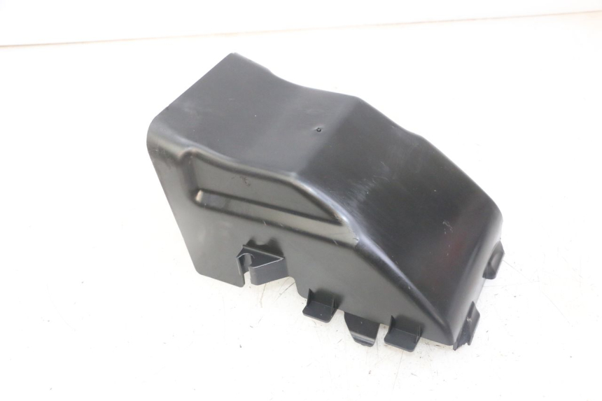 photo de COPERCHIO MOTORE PEUGEOT JET FORCE CARBU 50 (2003 - 2016) - Altra angolazione