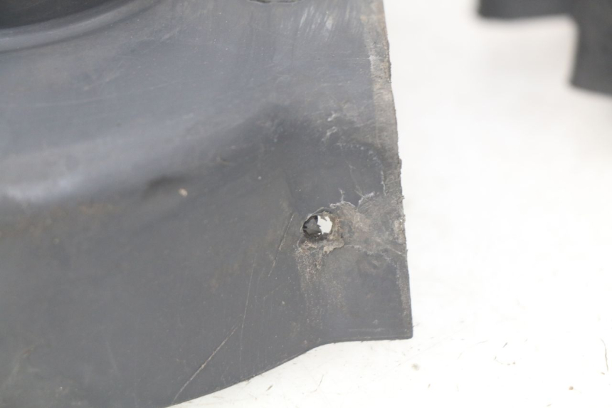 photo de CACHE MOTORE PEUGEOT KISBEE 2T 50 (2010 - 2017) - Altra vista dell'articolo