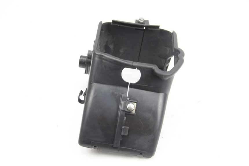 photo de COPERCHIO MOTORE PEUGEOT KISBEE 4T 50 (2018 - 2022) - Zoom sullo stato d'uso