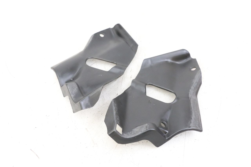 photo de PROTEZIONE MOTORE TRIUMPH SPEED TRIPLE T301 900 (1994 - 1996) - Zoom sullo stato d'uso