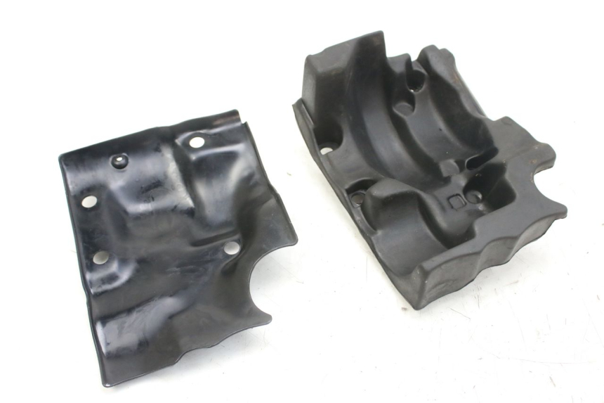 photo de PROTEZIONE MOTORE TRIUMPH SPRINT ST 955 (1999 - 2001) - Dettaglio del componente