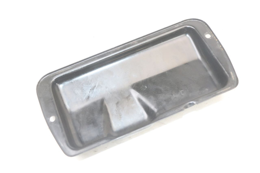 photo de COPERCHIO MOTORE  SUZUKI GS F 500 (2004 - 2007) - Altra angolazione