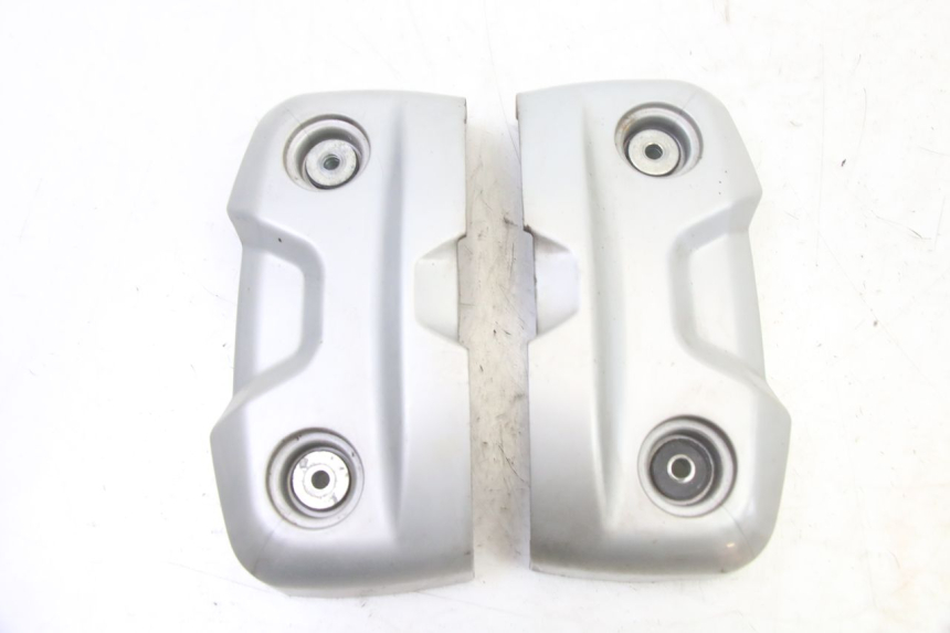 photo de COPERCHIO MOTORE HONDA XLV VARADERO 125 (2000 - 2006) - Primo piano tecnico