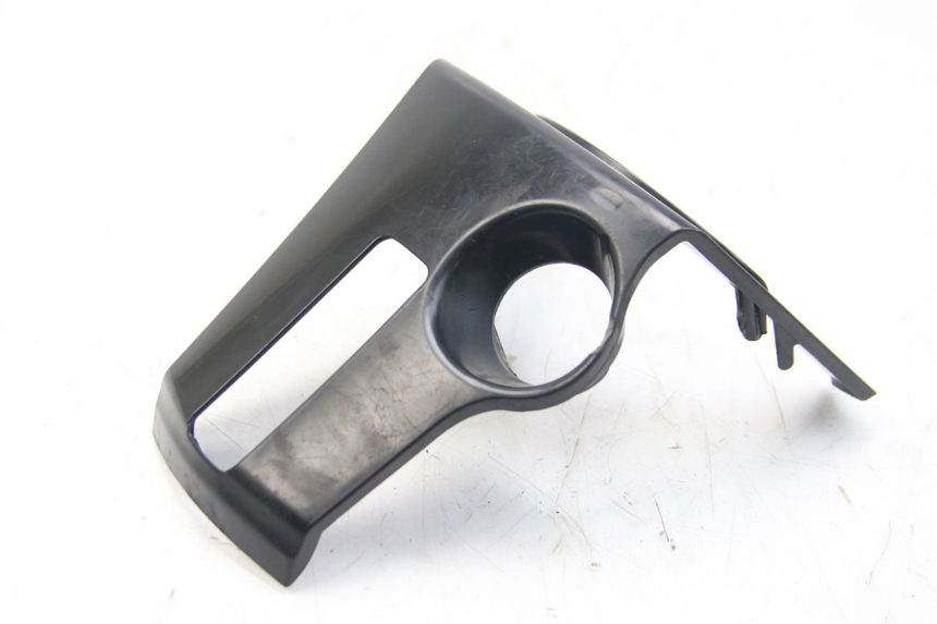 photo de COPERCHIO CHIAVE PIAGGIO BEVERLY 125 (2010 - 2015) - Altra angolazione