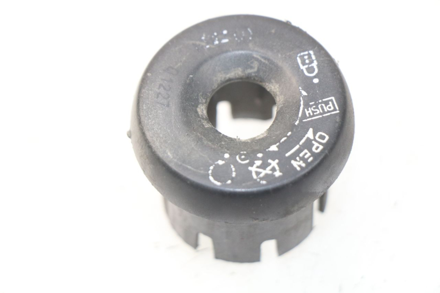 photo de Tappo serratura MBK BOOSTER SPIRIT NAKED 50 (2004 - 2017) - Vista principale