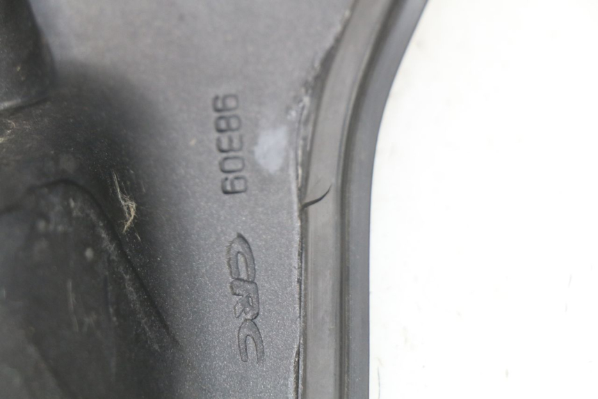 photo de COPERCHIO BLOCCHETTO ACCENSIONE MV AGUSTA BRUTALE R WALLY 910 (2008 - 2008) - Stato della superficie e materiale