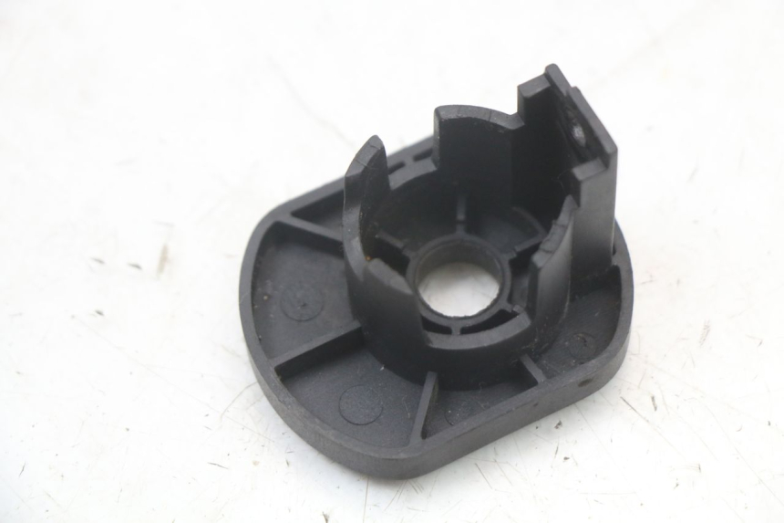 photo de COPERCHIO CHIAVE SYM CROX 4T 50 (2016 - 2023) - Altra angolazione