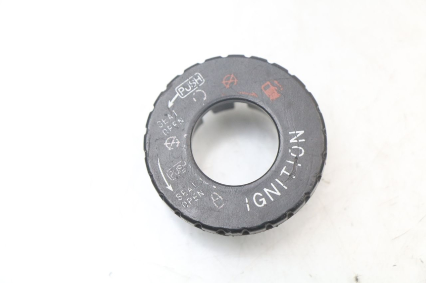 photo de COPERCHIO CHIAVE KYMCO DINK 4T 50 (2007 - 2018) - Vista principale