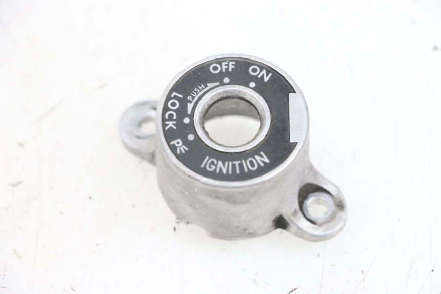 photo de COPERCHIO BLOCCHETTO ACCENSIONE SUZUKI DL V STROM 1000 (2002 - 2007) - Vista principale