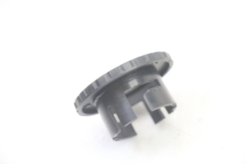 photo de COPERCHIO BLOCCHETTO ACCENSIONE SYM FIDDLE 125 (2008 - 2010) - Zoom sullo stato d'uso