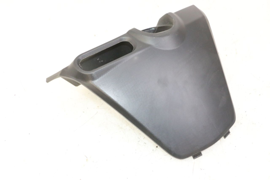 photo de COPERCHIO BLOCCHETTO ACCENSIONE SYM JOYMAX 125 (2010 - 2017) - Altra angolazione