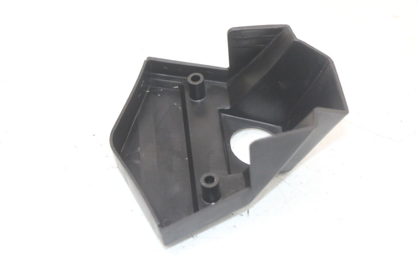 photo de Tappo serratura KAWASAKI GTR 1000 (1994 - 2004) - Dettagli dei punti di fissaggio