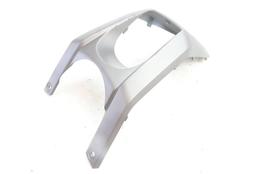 photo de COPERCHIO BLOCCHETTO ACCENSIONE YAMAHA N-MAX NMAX 125 (2021 - 2024) - Primo piano tecnico
