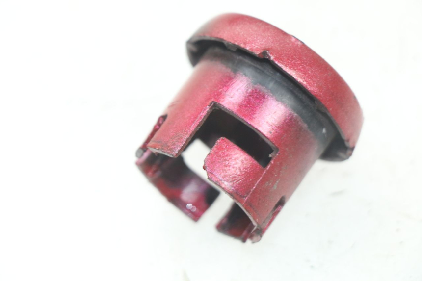 photo de Tappo serratura MBK OVETTO ONE 2T 50 (2013 - 2017) - Zoom sullo stato d'uso