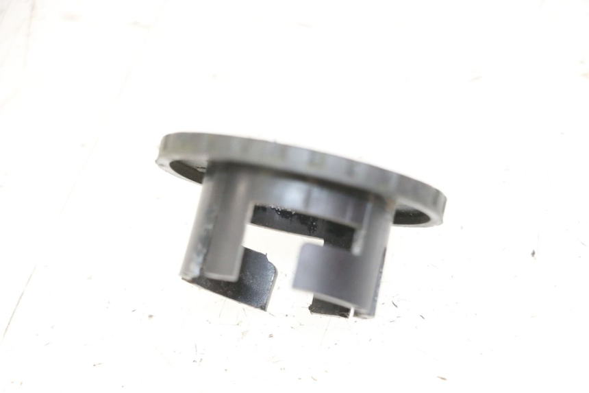 photo de COPERCHIO BLOCCHETTO ACCENSIONE PEUGEOT TWEET 4T 50 (2014 - 2019) - Dettaglio del componente