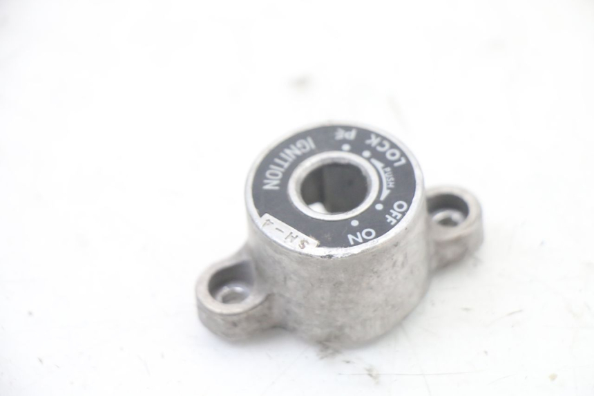 photo de COPERCHIO CHIAVE SUZUKI GSX F GSXF 650 (2007 - 2015) - Zoom sullo stato d'uso