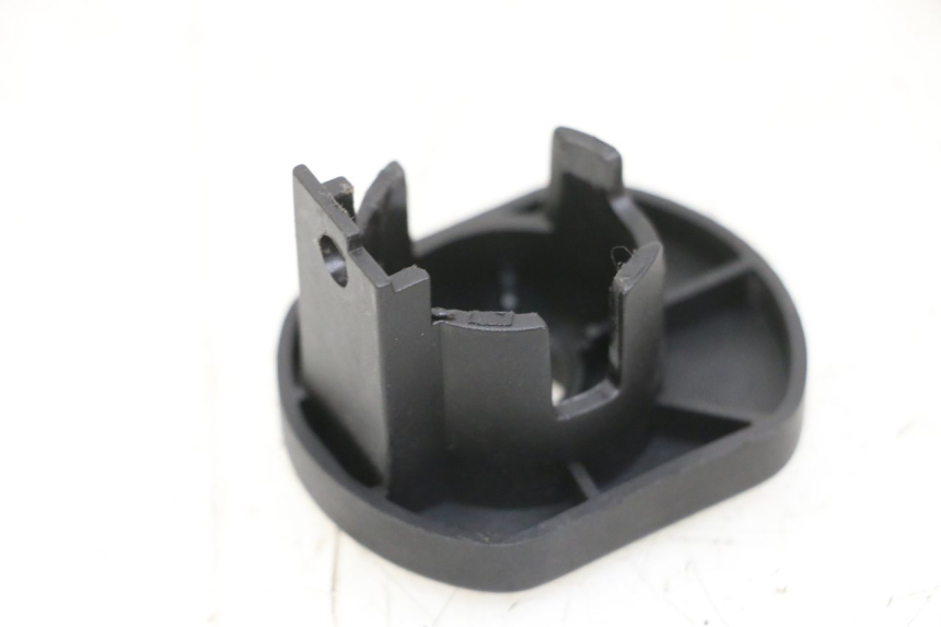 photo de COPERCHIO BLOCCHETTO ACCENSIONE SYM ORBIT 2 4T 50 (2018 - 2022) - Zoom sullo stato d'uso