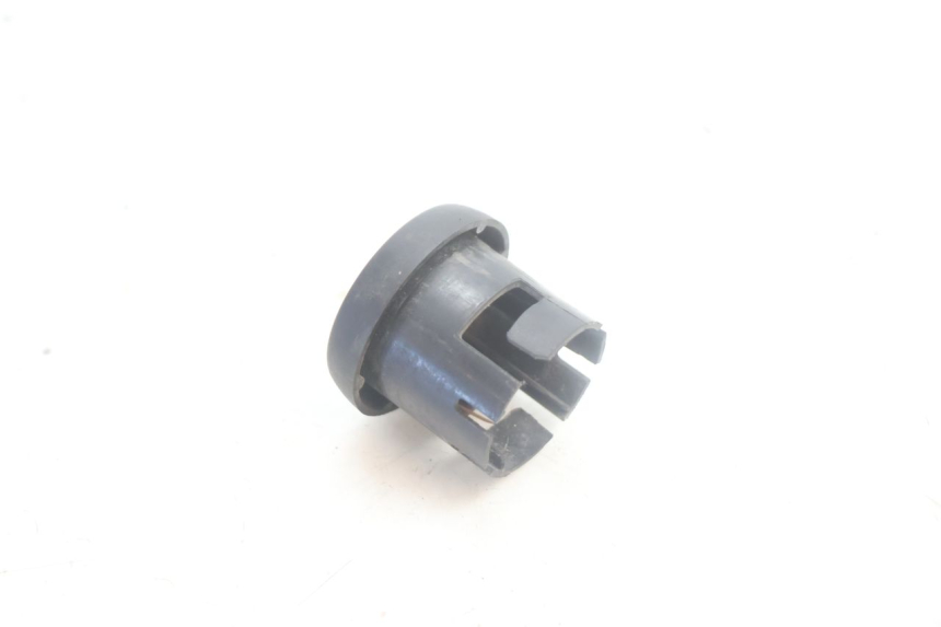 photo de COPERCHIO CHIAVE YAMAHA YP MAJESTY 125 (2002 - 2006) - Zoom sullo stato d'uso