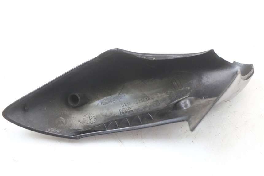 photo de SPECCHI CARENA BMW C1 125 (2000 - 2003) - Dettagli dei punti di fissaggio