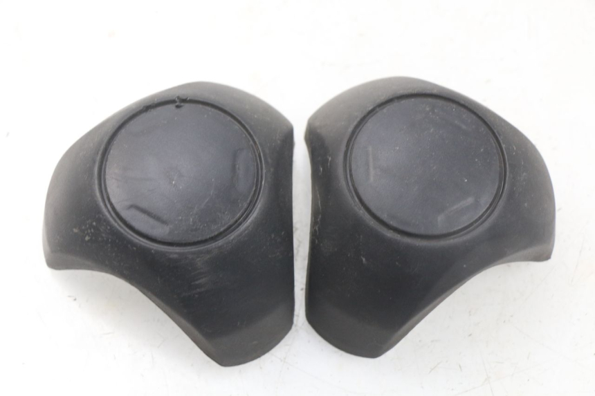 photo de COPERCHIO RUOTA MBK MW TRYPTIK 125 (2017 - 2022) - Vista principale