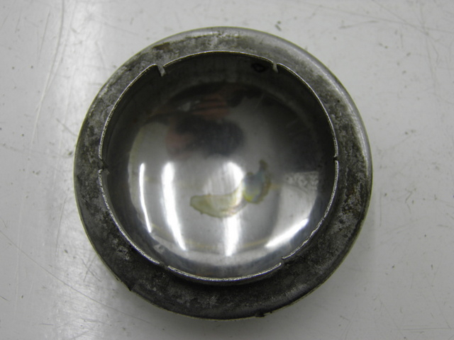 photo de COPERCHIO RUOTA PIAGGIO ZIP 4T 50 (2001 - 2008) - Vista principale