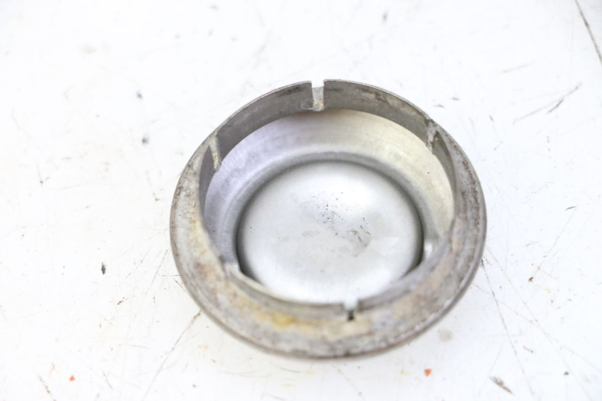 photo de COPRI RUOTA PIAGGIO VESPA PRIMAVERA 2T 50 (2013 - 2018) - Zoom sullo stato d'uso