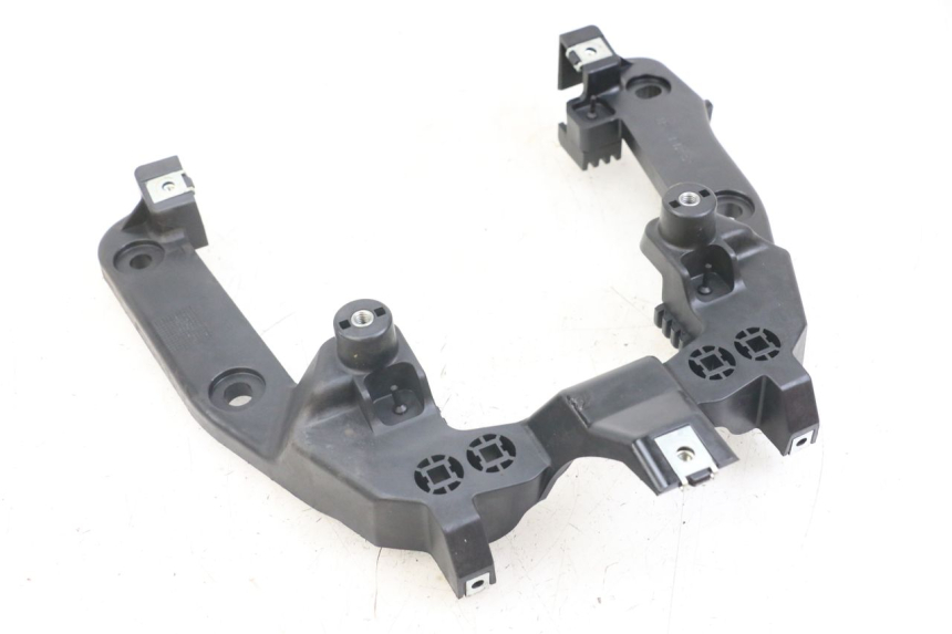 photo de COPERCHIO SOTTO SELLA YAMAHA AEROX 2T 50 (2013 - 2017) - Primo piano tecnico