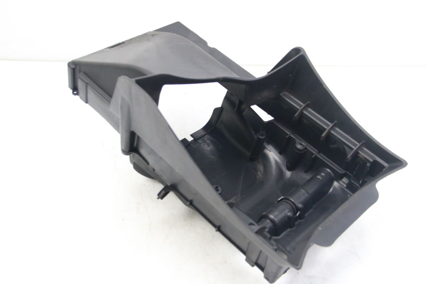 photo de COPERCHIO SOTTO SELLA APRILIA ATLANTIC 500 (2002 - 2003) - Zoom sullo stato d'uso