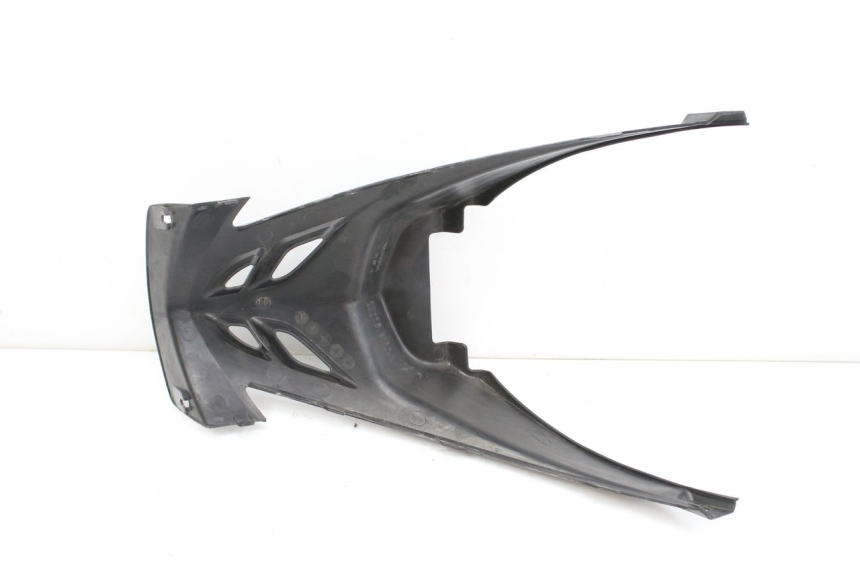 photo de COPERCHIO SOTTO SELLA YAMAHA CYGNUS X INJECTION 125 (2007 - 2013) - Primo piano tecnico