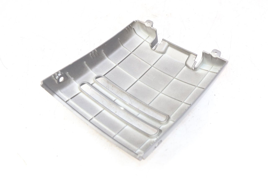 photo de COPERCHIO SOTTO SELLA PEUGEOT DJANGO 4T 50 (2014 - 2019) - Dettaglio del componente