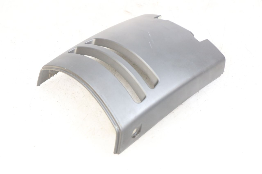 photo de COPERCHIO SOTTO SELLA PEUGEOT DJANGO 4T 50 (2014 - 2019) - Primo piano tecnico