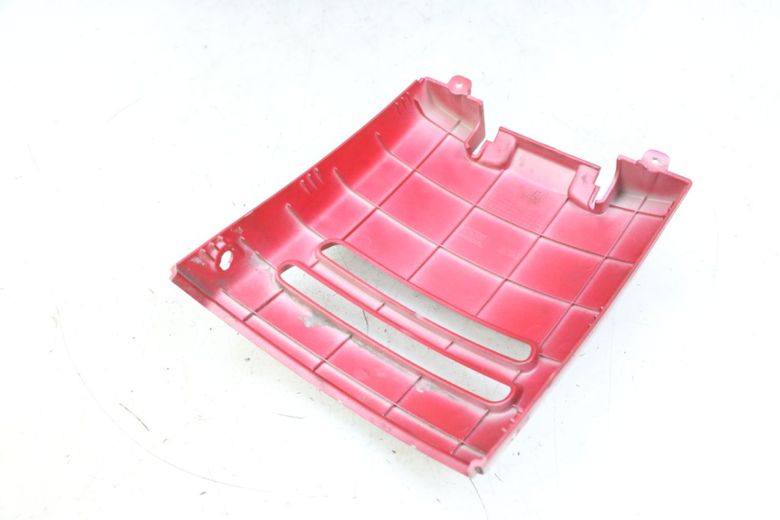 photo de COPERCHIO SOTTO SELLA PEUGEOT DJANGO 4T 50 (2014 - 2019) - Zoom sullo stato d'uso