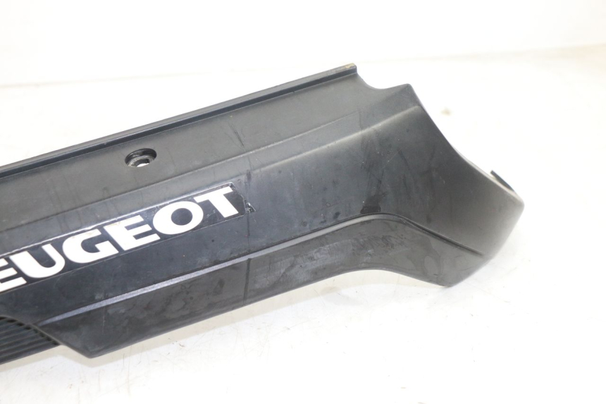 photo de CARENA SOTTO SELLA DESTRA PEUGEOT 103 SPX CLIP 50 (1989 - 1992) - Zoom sullo stato d'uso