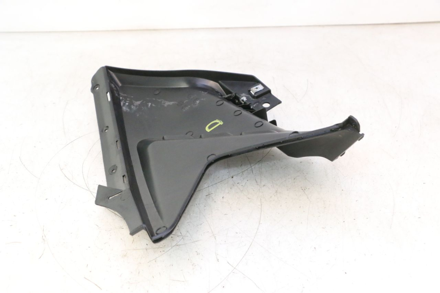 photo de COPERCHIO SOTTO SELLA DESTRO KYMCO AGILITY 16+ 4T 50 (2018 - 2023) - Ricambio usato controllato
