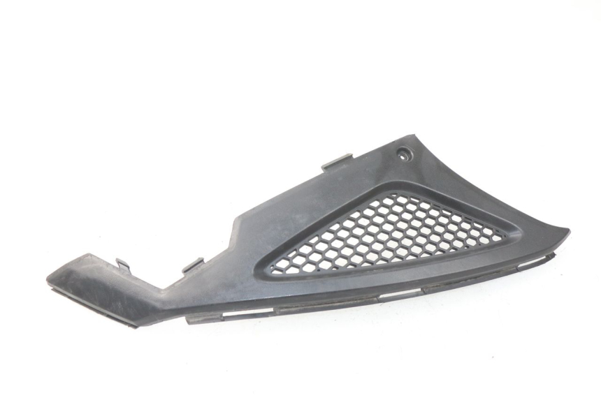 photo de CACHE SOTTO SELLA DESTRO KYMCO AGILITY RS 2T 50 (2009 - 2013) - Dettaglio del componente