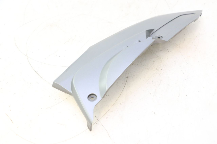 photo de CACHE SOTTO SELLA DESTRO BMW C SPORT 650 (2015 - 2021) - Stato della superficie e materiale