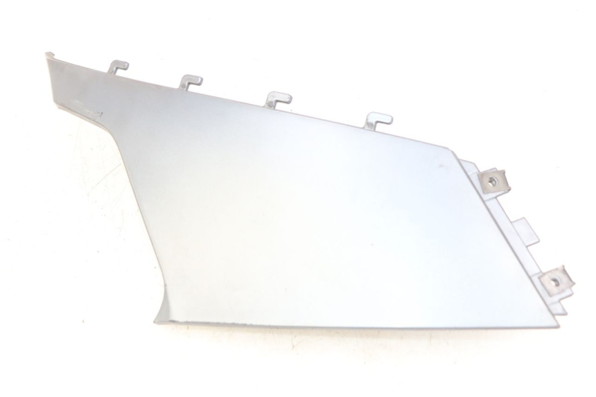 photo de COPERCHIO SOTTO SELLA DESTRO BMW C1 125 (2000 - 2003) - Vista principale