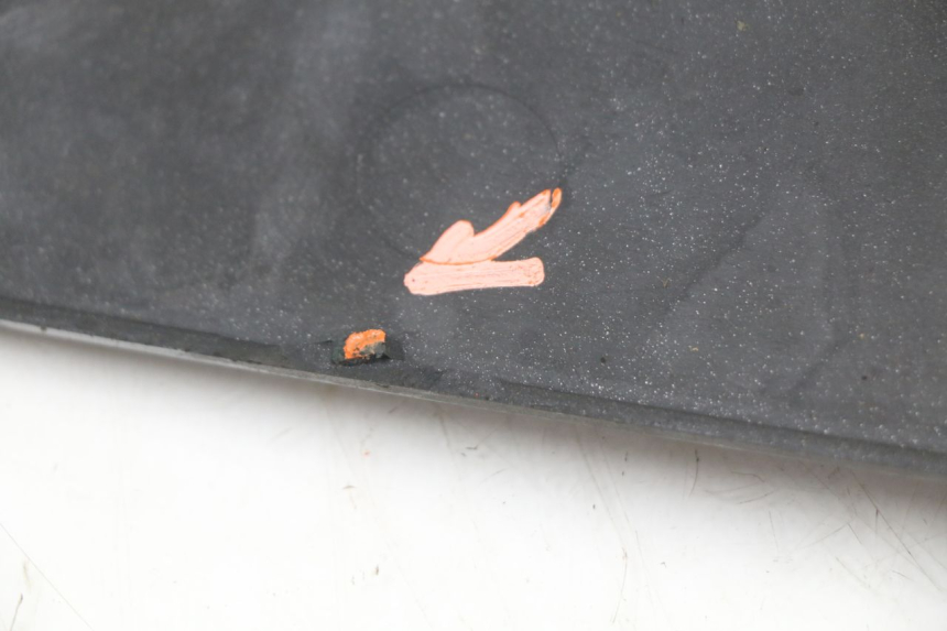 photo de COPERCHIO SOTTO SELLA DESTRO BMW C1 125 (2000 - 2003) - Vista d'insieme del prodotto