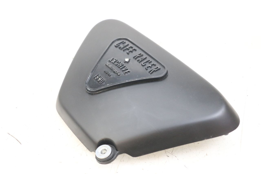 photo de CARENA SOTTO SELLA DESTRA ARCHIVE CAFE RACER 4T 50 (2019 - 2024) - Zoom sullo stato d'uso