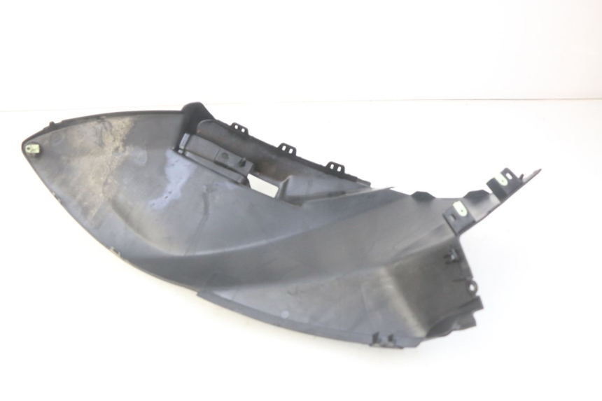 photo de COPERCHIO SOTTO SELLA DESTRO PEUGEOT CITYSTAR 125 (2011 - 2017) - Dettaglio del componente