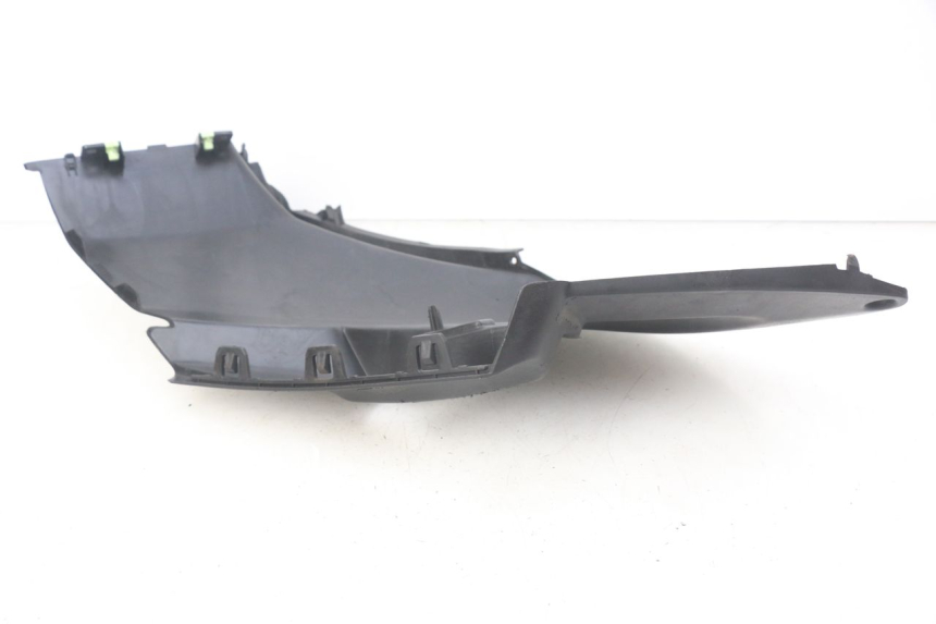 photo de COPERCHIO SOTTO SELLA DESTRO PEUGEOT CITYSTAR 50 (2013 - 2017) - Dettaglio del componente