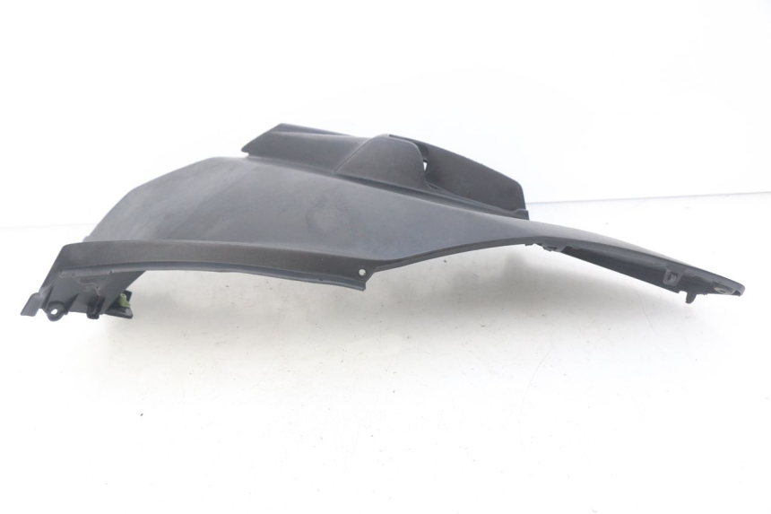 photo de COPERCHIO SOTTO SELLA DESTRO PEUGEOT CITYSTAR 50 (2013 - 2017) - Altra angolazione